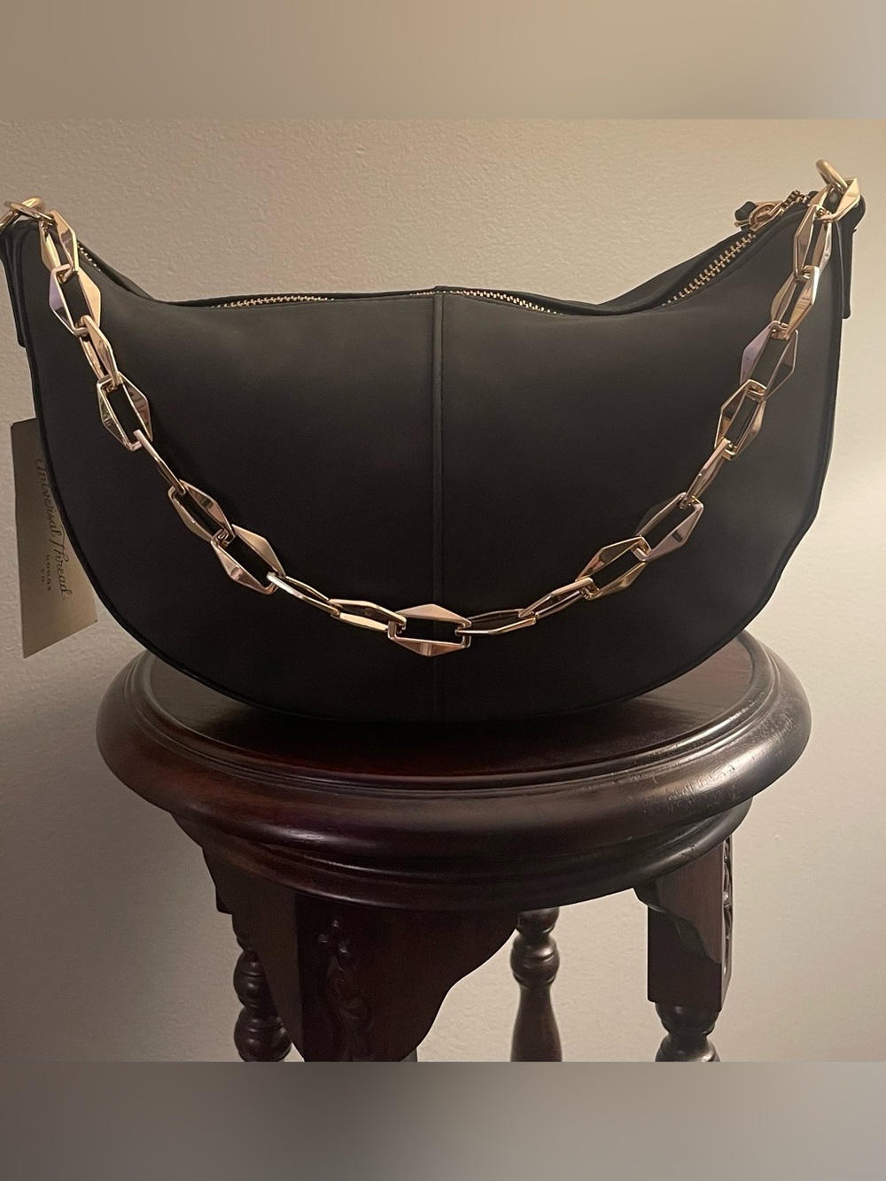 NWT Universal Thread Slouched Half-Moon Shoulder Handbag with Gold Chain Strap